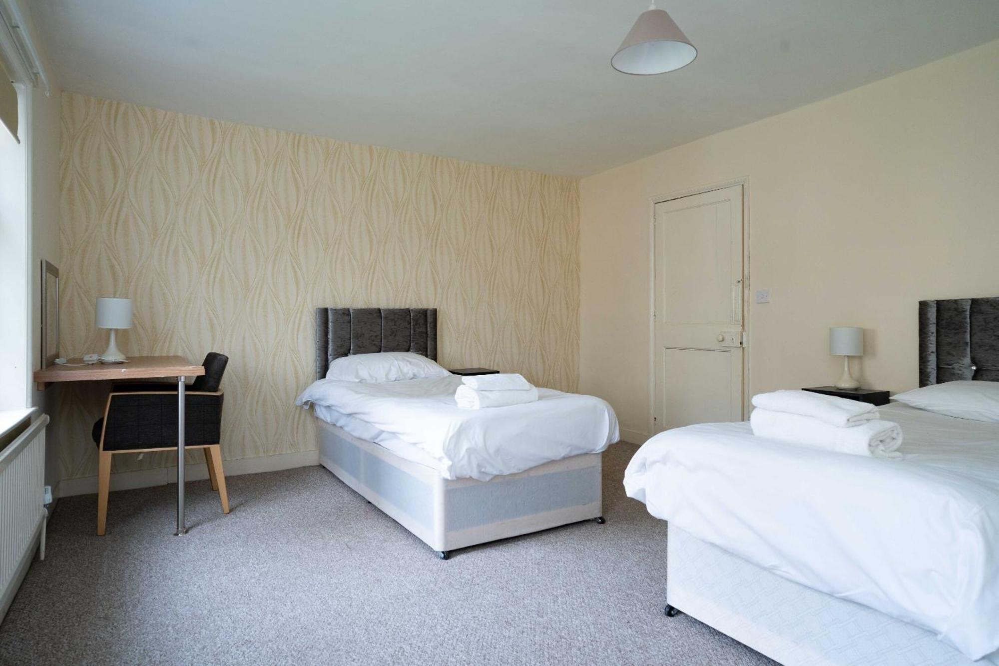 Church Lane Apartments Boston Room photo